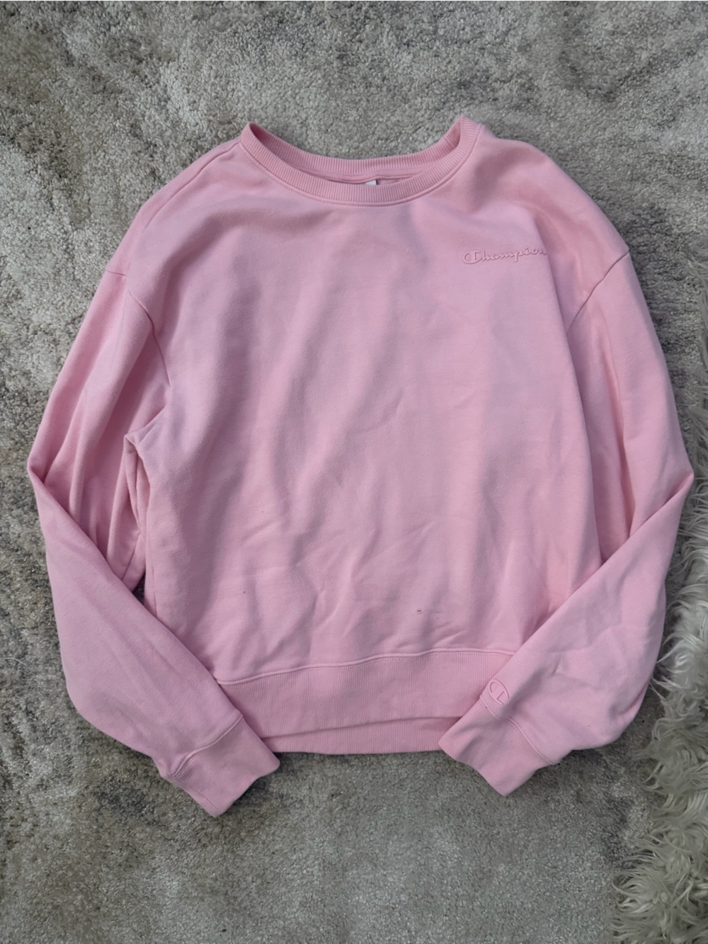 Champion Light Pink Crewneck Sweatshirt - Women's Classic Pullover